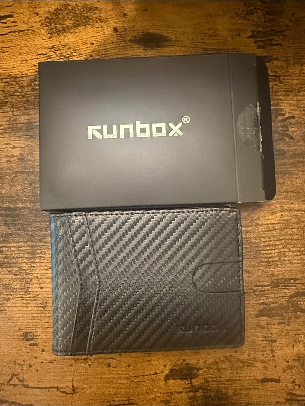 Black Carbon-Texture Men's Card & Key Holder Wallet